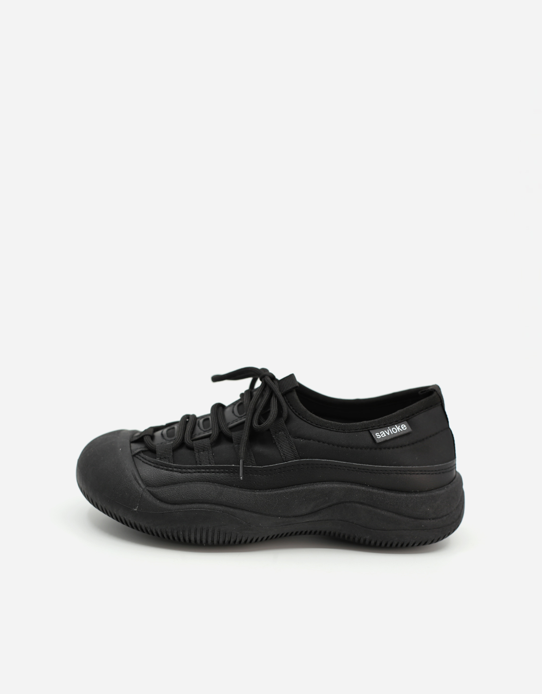 LIGHT BASIC ROUND SNEAKERS
