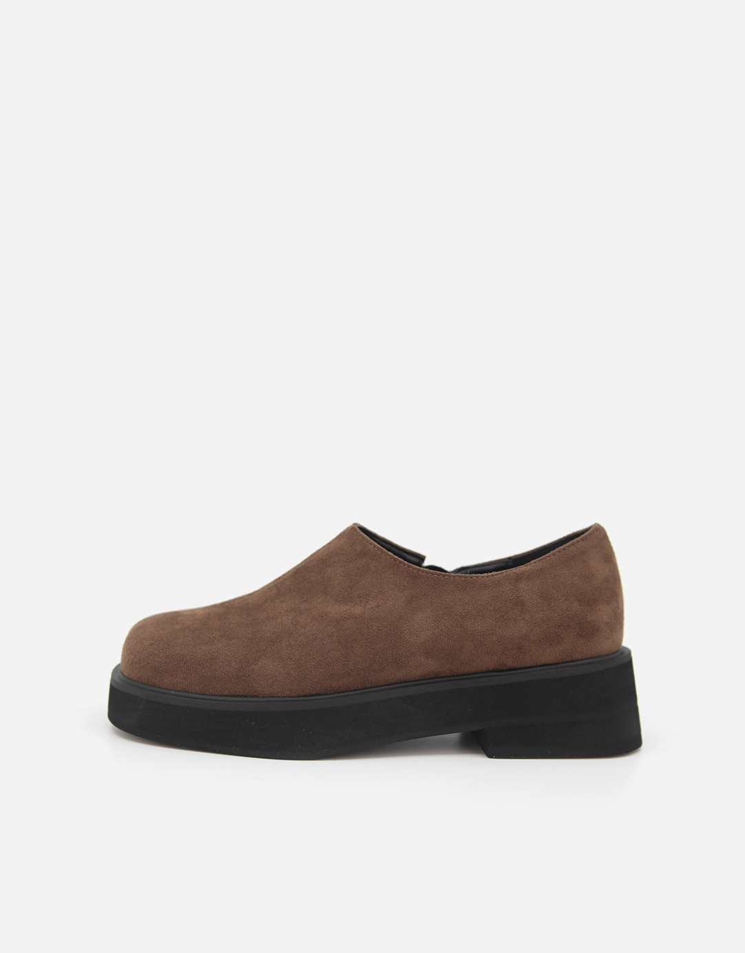 CHUNKY ROUND SUEDE LOAFER