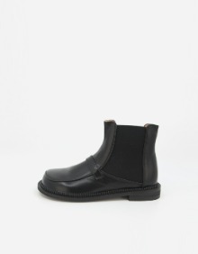ROUND CHELSEA ANKLE BOOTS
