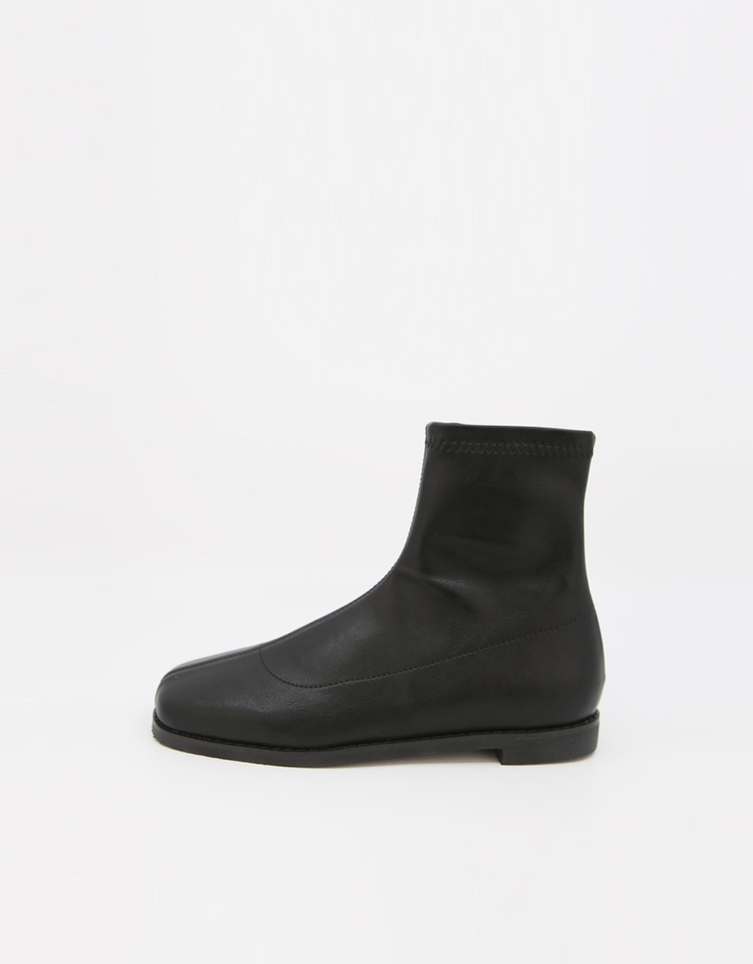SPAN ANKLE BOOTS