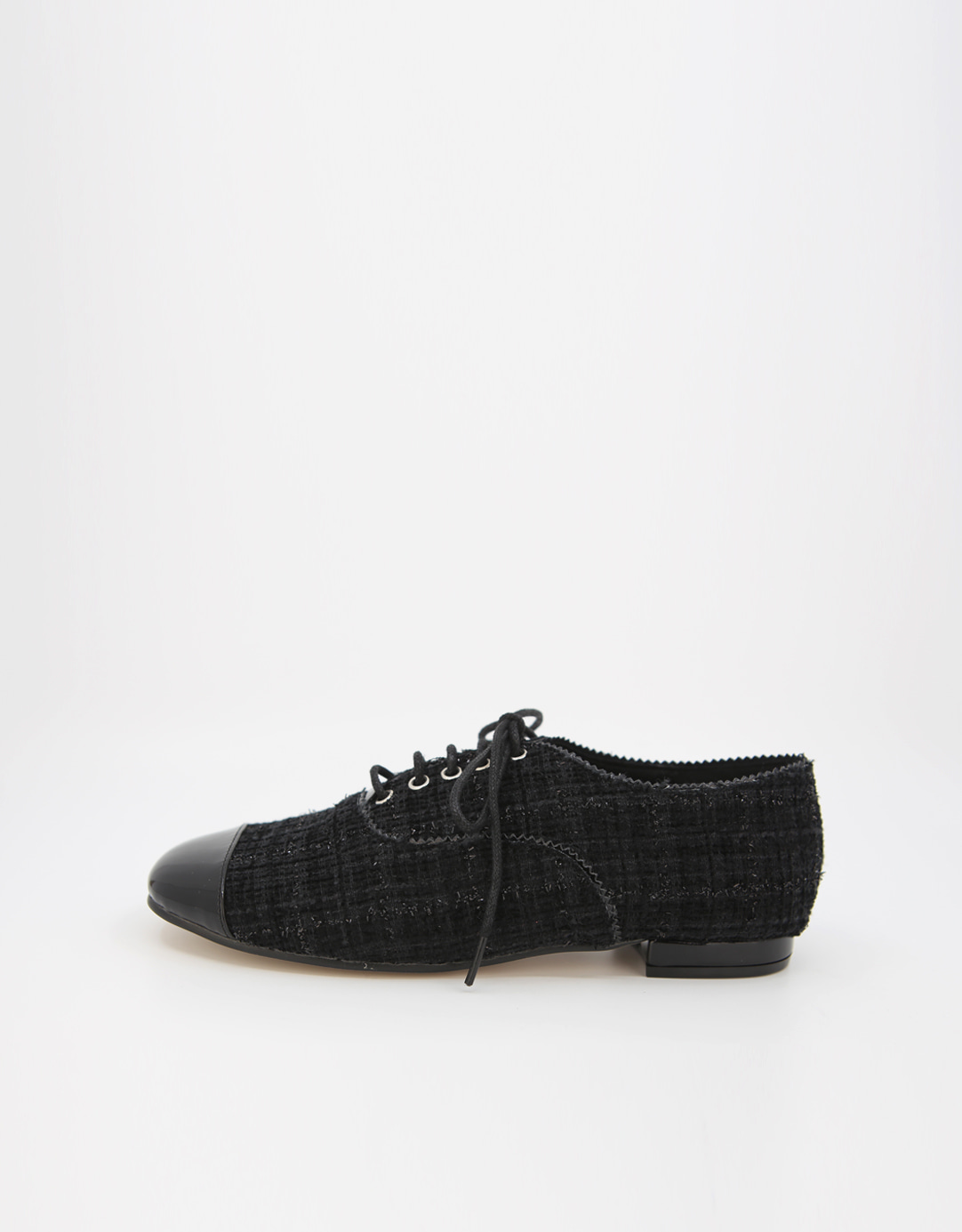 LACE UP TWEED LOAFER