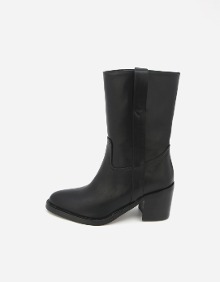 ROUND DAILY ANKLE BOOTS