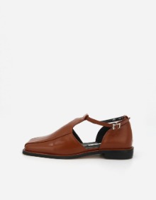 SQUARE T-STRAP BUCKLE LOAFER